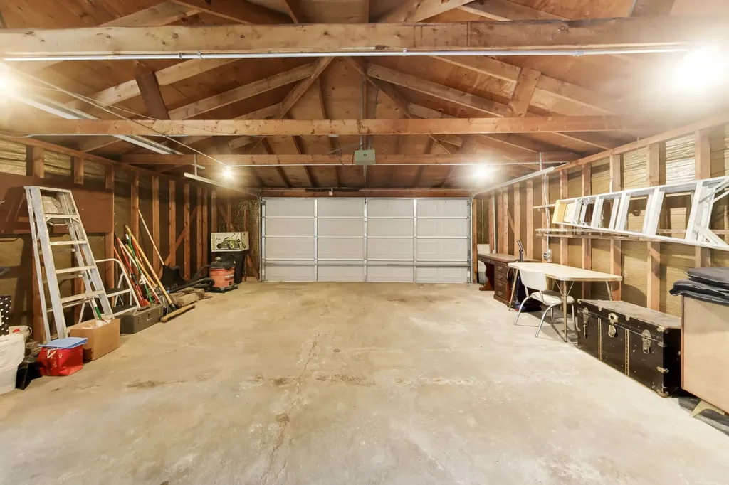 6025 North Sacramento Avenue Chicago IL 60659
