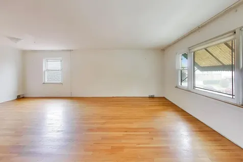 6025 North Sacramento Avenue Chicago IL 60659