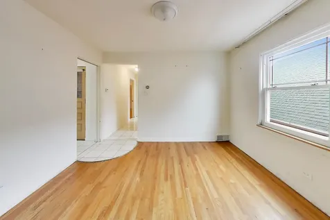 6025 North Sacramento Avenue Chicago IL 60659