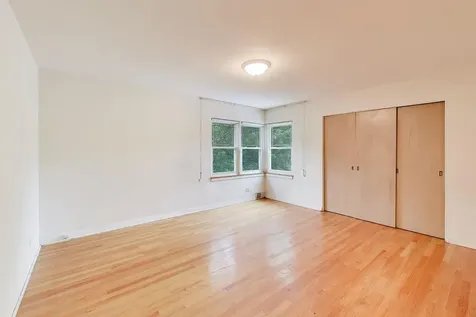 6025 North Sacramento Avenue Chicago IL 60659