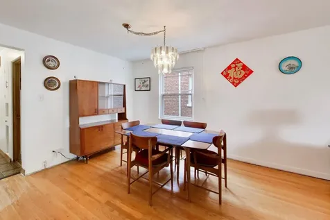 6025 North Sacramento Avenue Chicago IL 60659