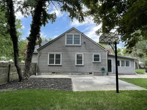 806 South Maple Street Urbana IL 61801