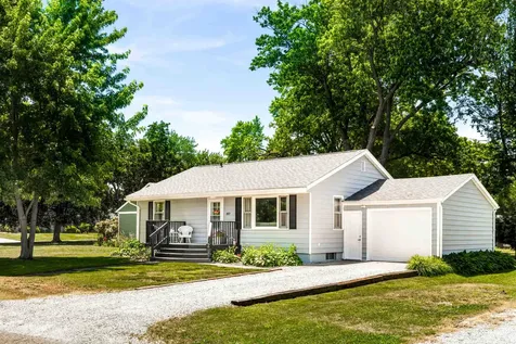 307 South Daniel Street Leroy IL 61752
