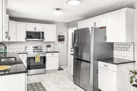 307 South Daniel Street Leroy IL 61752