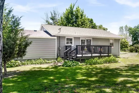 307 South Daniel Street Leroy IL 61752