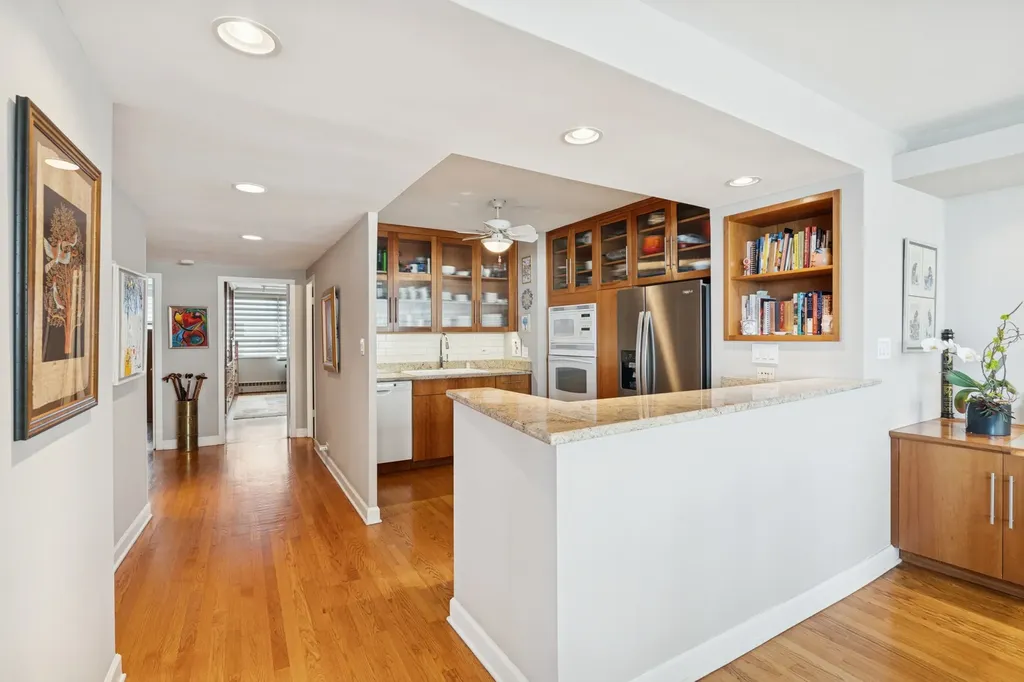 1150 North Lake Shore Drive Chicago IL 60611