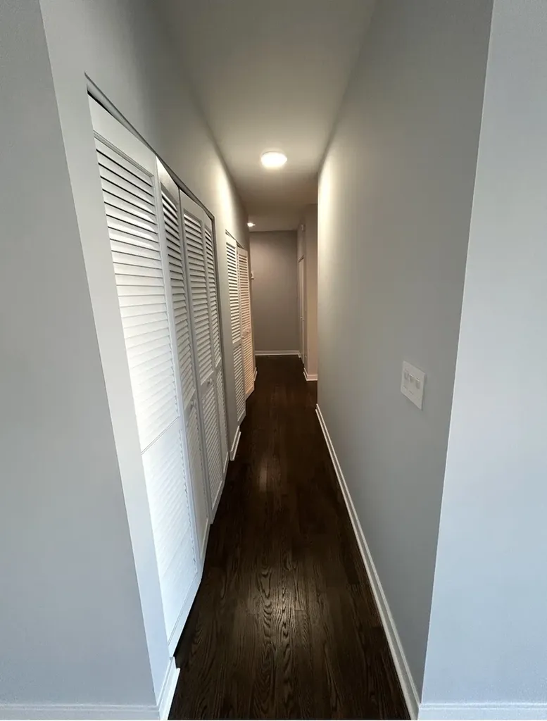 834 West Montrose Avenue Chicago IL 60613