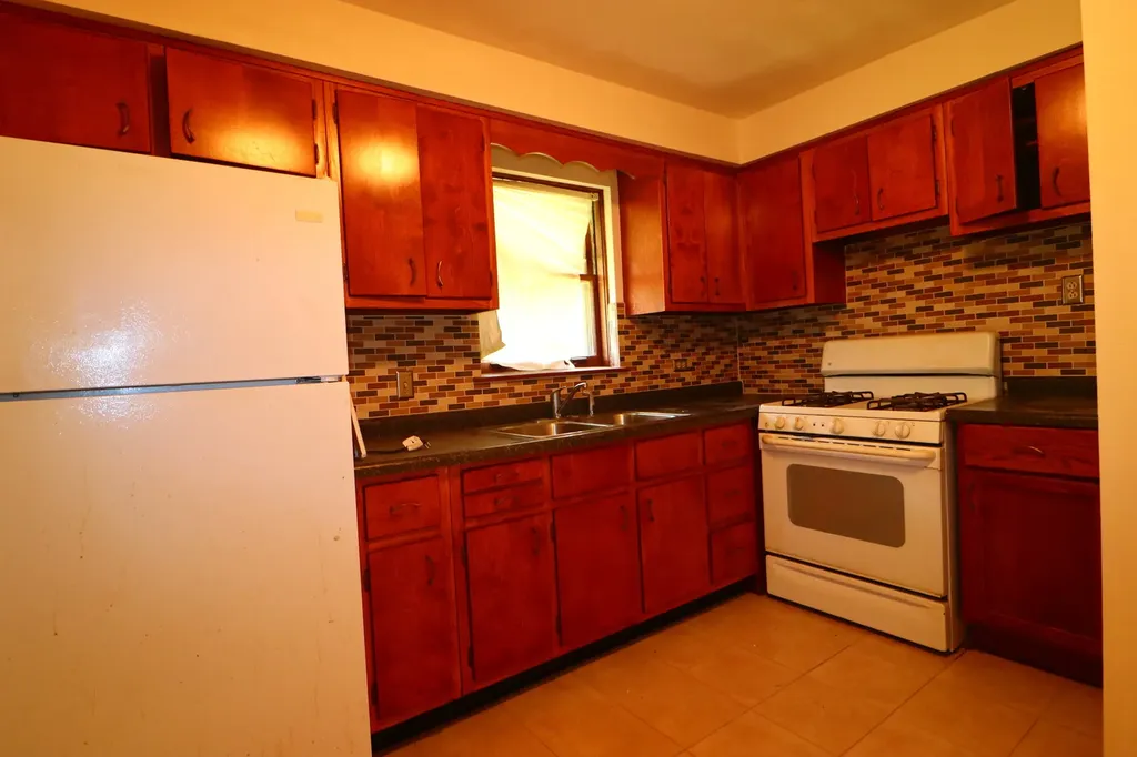 6745 South Bell Avenue Chicago IL 60636