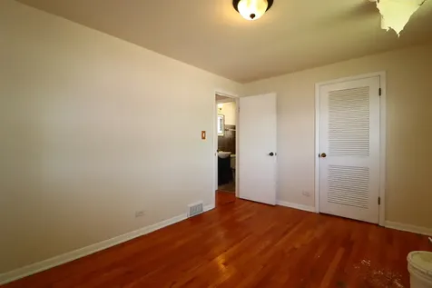6745 South Bell Avenue Chicago IL 60636