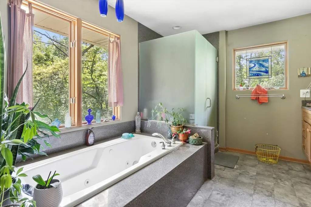 40w109 Wildwood Drive Aurora IL 60506