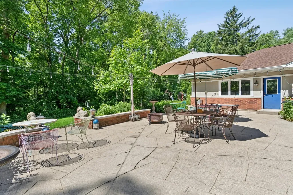 40w109 Wildwood Drive Aurora IL 60506