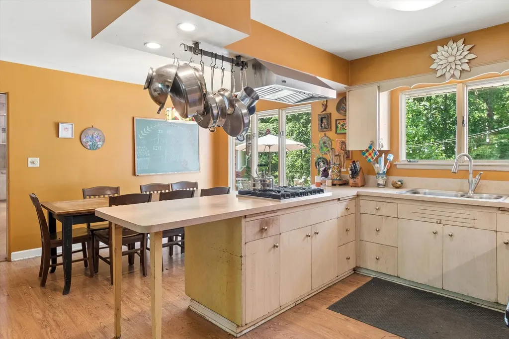 40w109 Wildwood Drive Aurora IL 60506