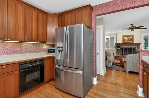 2 South Stough Street Hinsdale IL 60521