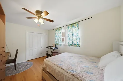 6122 West Leland Avenue Chicago IL 60630