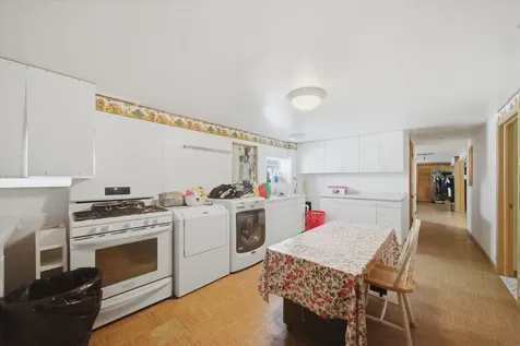 6122 West Leland Avenue Chicago IL 60630