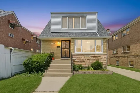 6122 West Leland Avenue Chicago IL 60630