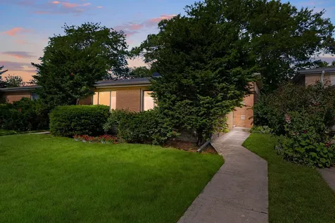 9306 Lavergne Avenue Skokie IL 60077