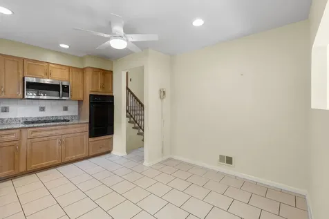9306 Lavergne Avenue Skokie IL 60077