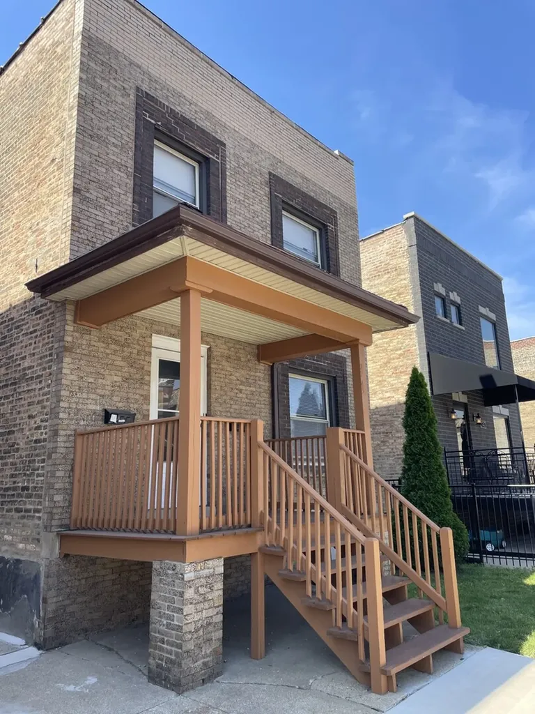 2745 West Belmont Avenue Chicago IL 60618