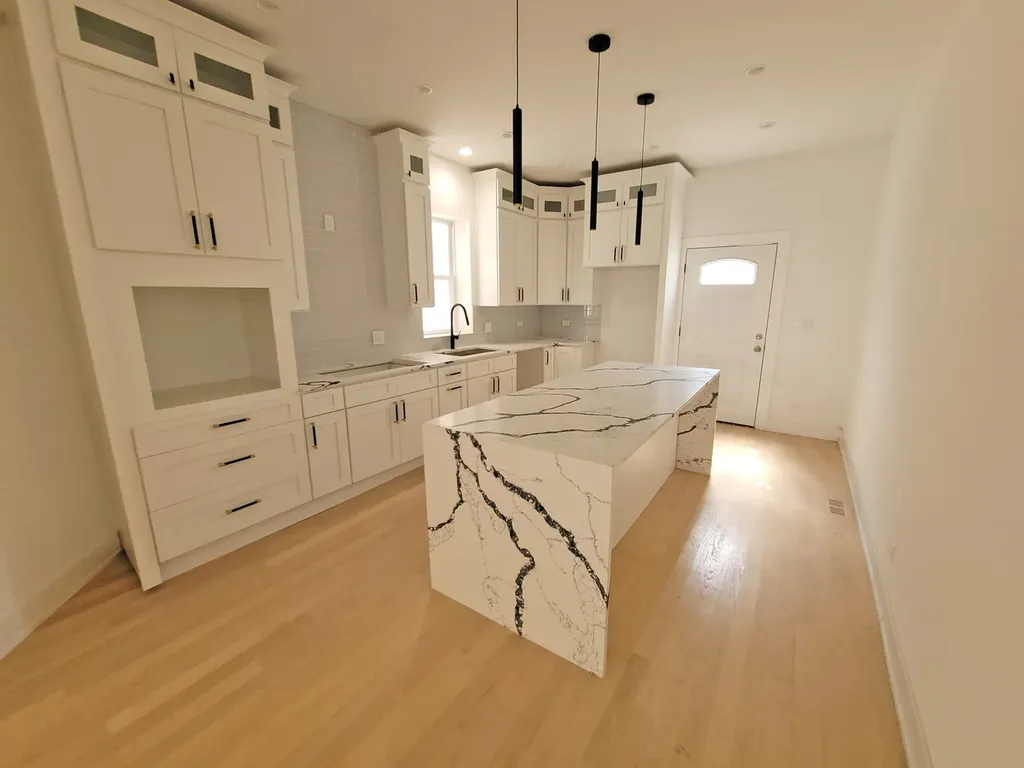 6442 South Ingleside Avenue Chicago IL 60637