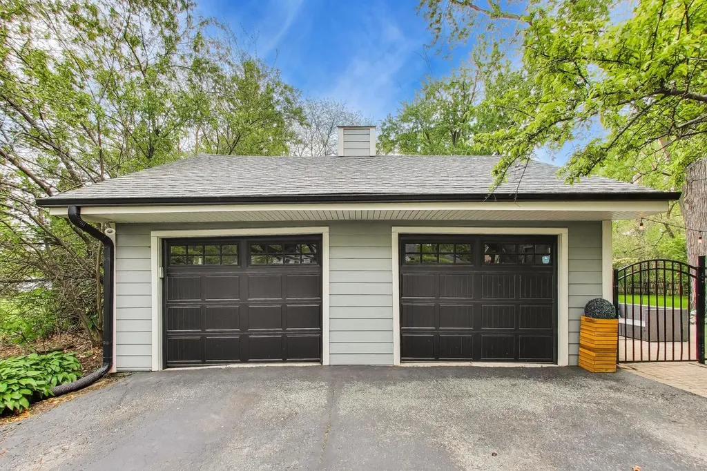 609 63RD Street Downers Grove IL 60516