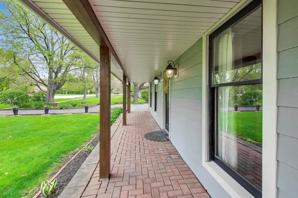 609 63RD Street Downers Grove IL 60516