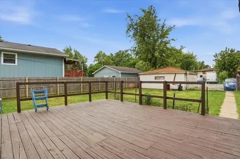 2042 Gideon Avenue Zion IL 60099