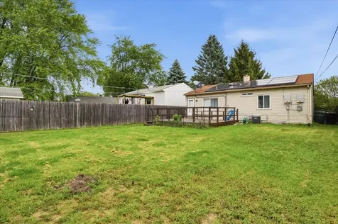 2042 Gideon Avenue Zion IL 60099