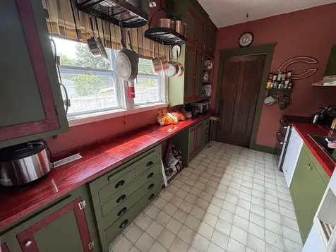 829 11TH Avenue Fulton IL 61252