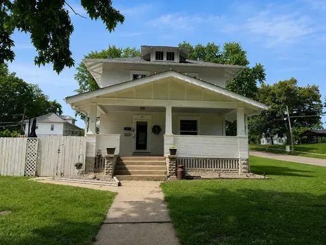 829 11TH Avenue Fulton IL 61252