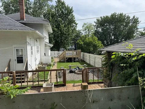 829 11TH Avenue Fulton IL 61252