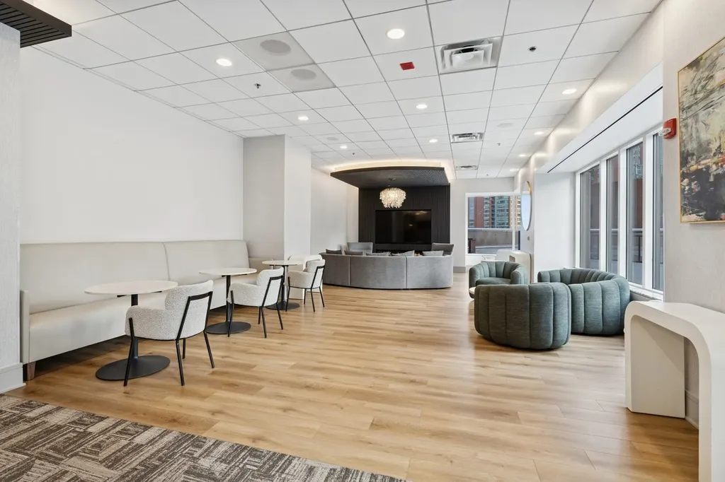 512 North Mcclurg Court Chicago IL 60611