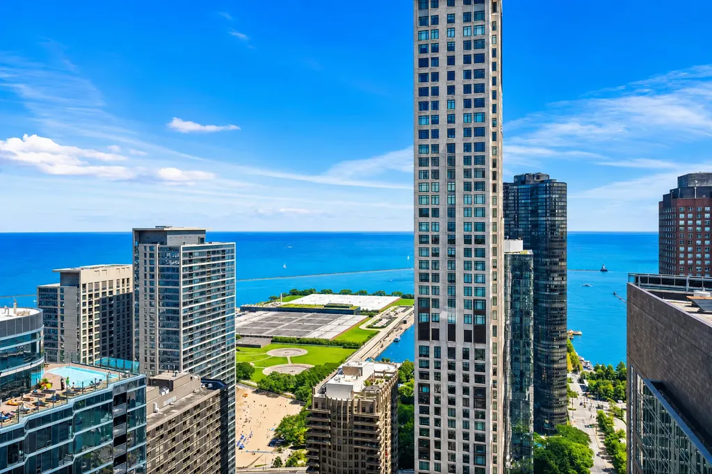512 North Mcclurg Court Chicago IL 60611