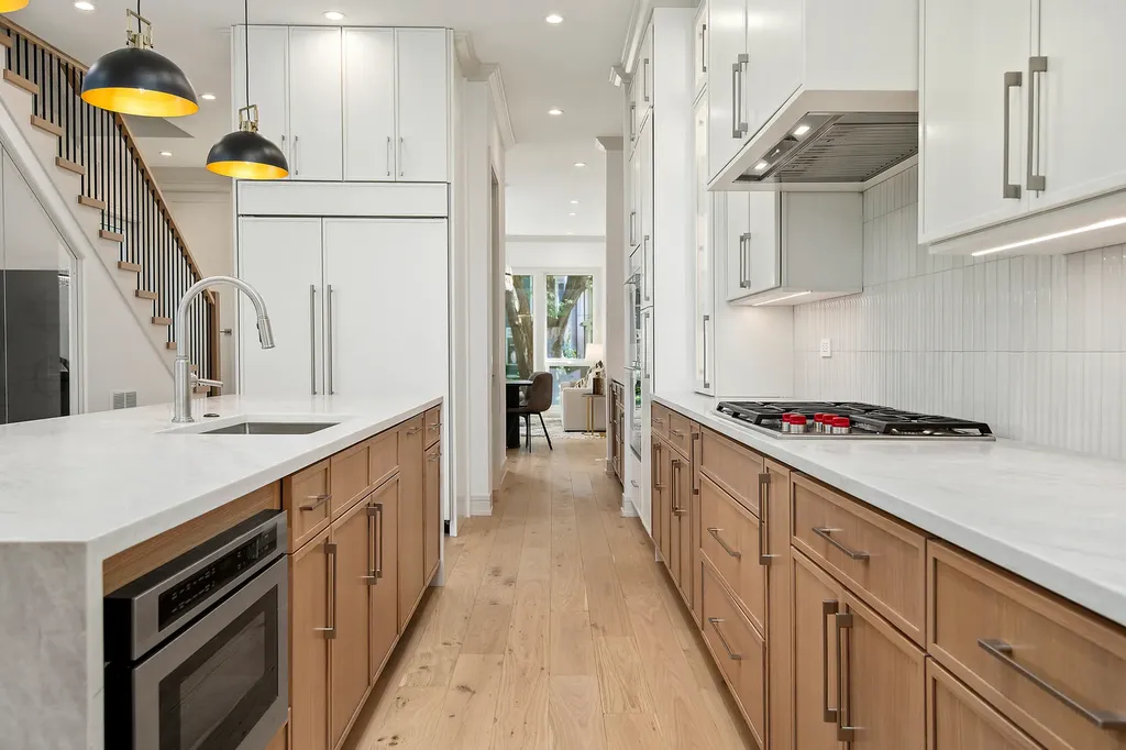 4846 North Hermitage Avenue Chicago IL 60640