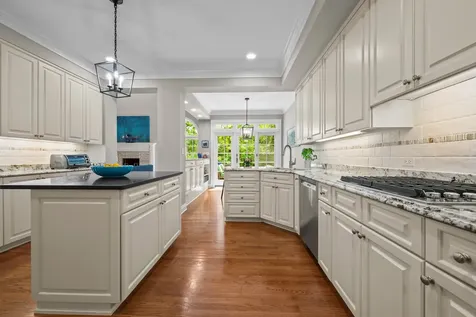861 Gloucester Crossing Lake Forest IL 60045