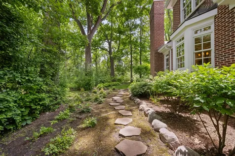 861 Gloucester Crossing Lake Forest IL 60045