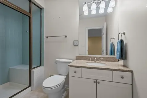861 Gloucester Crossing Lake Forest IL 60045