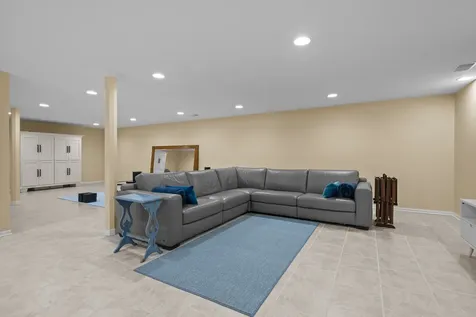 861 Gloucester Crossing Lake Forest IL 60045