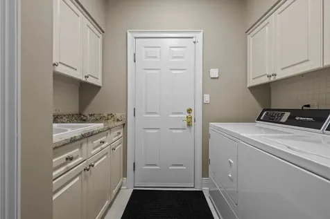 861 Gloucester Crossing Lake Forest IL 60045