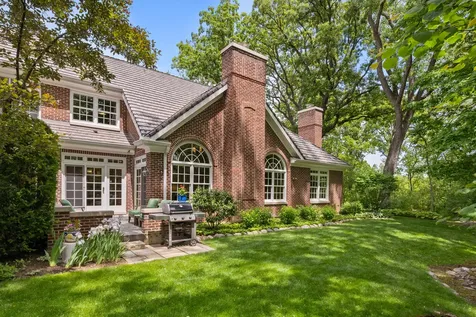 861 Gloucester Crossing Lake Forest IL 60045
