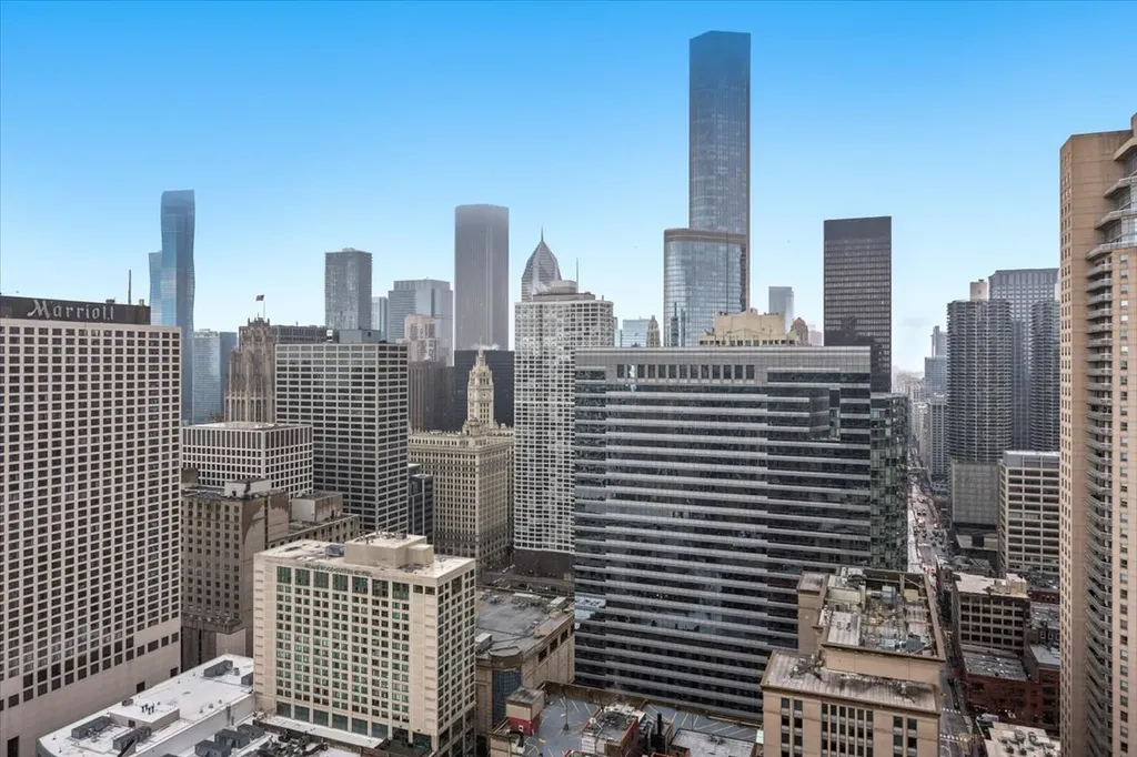 10 East Ontario Street Chicago IL 60611