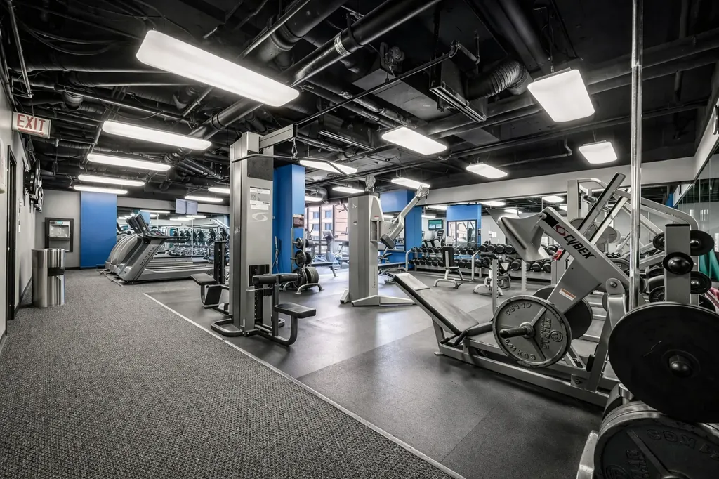10 East Ontario Street Chicago IL 60611