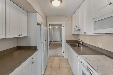 10 East Ontario Street Chicago IL 60611