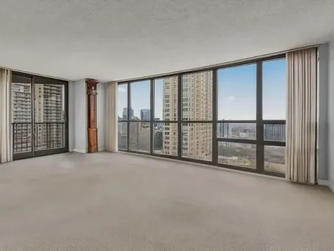 10 East Ontario Street Chicago IL 60611