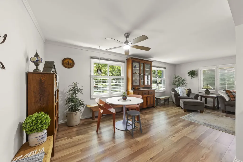 257 South Milton Avenue Glen Ellyn IL 60137