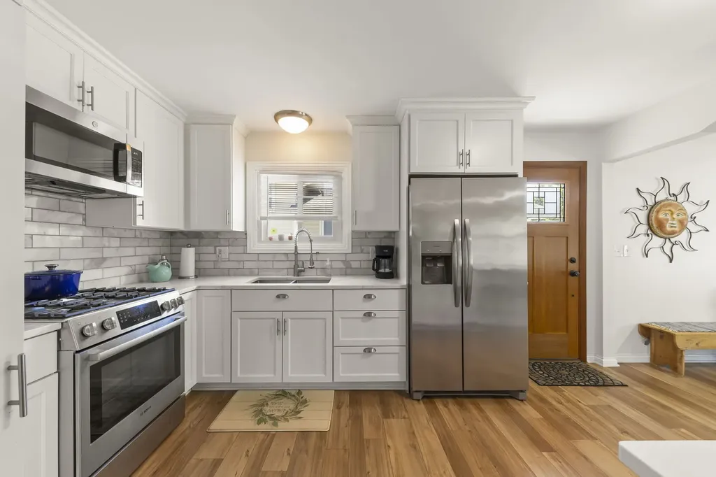 257 South Milton Avenue Glen Ellyn IL 60137