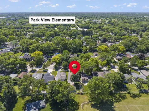 257 South Milton Avenue Glen Ellyn IL 60137