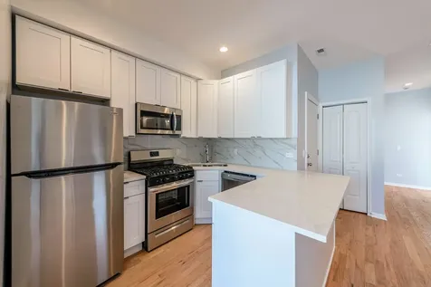 1022 West Ainslie Street Chicago IL 60640