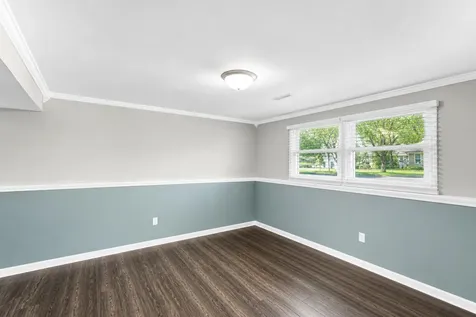419 Deerpath Drive Lindenhurst IL 60046
