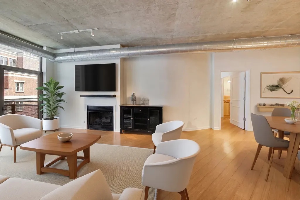 125 East 13th Street Chicago IL 60605